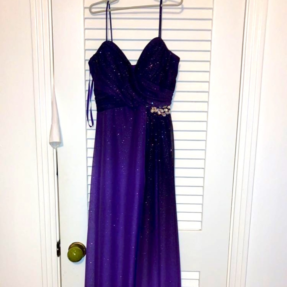💜Reign On Purple Prom/Homecoming Dress Small 3-4💜